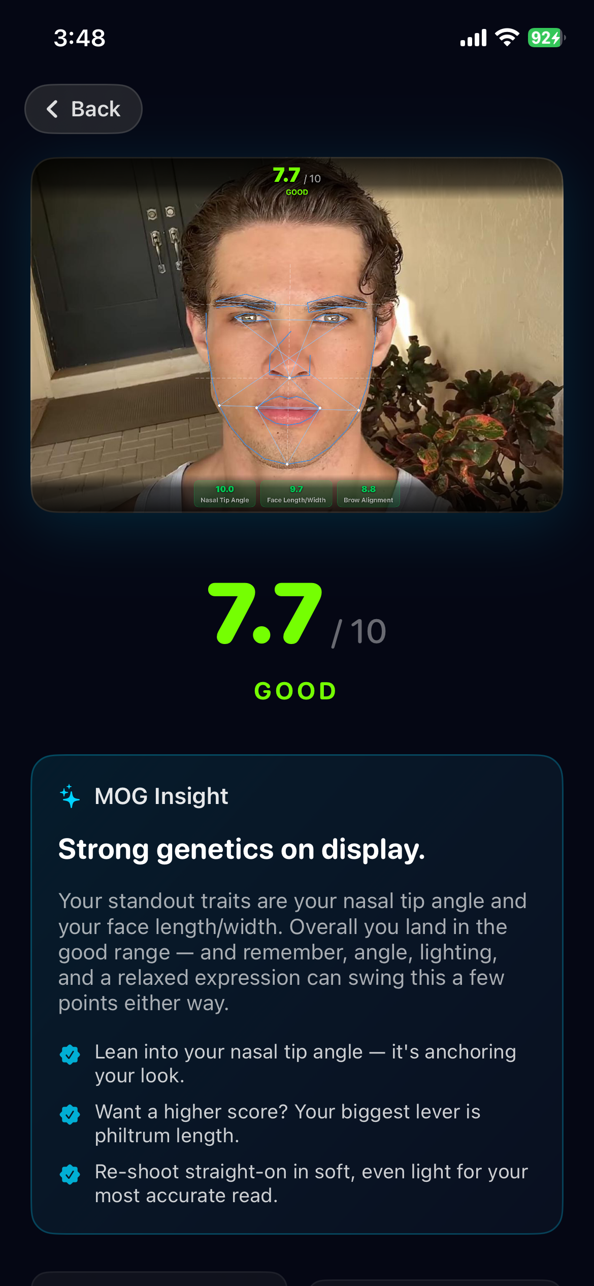 Mog War annotated facial overlay screen.